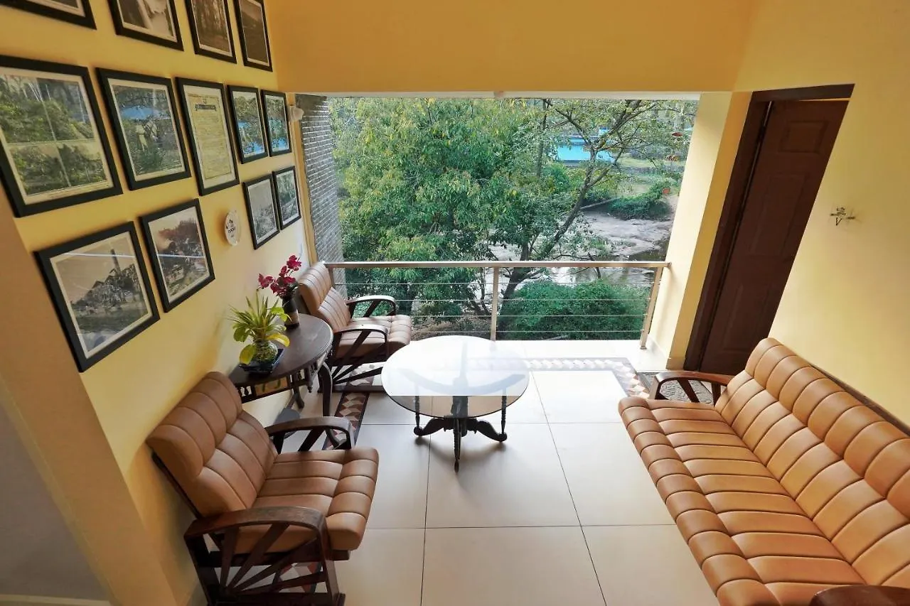Konukevi Athirapilly On The Rocks Otel Athirappilly Hindistan