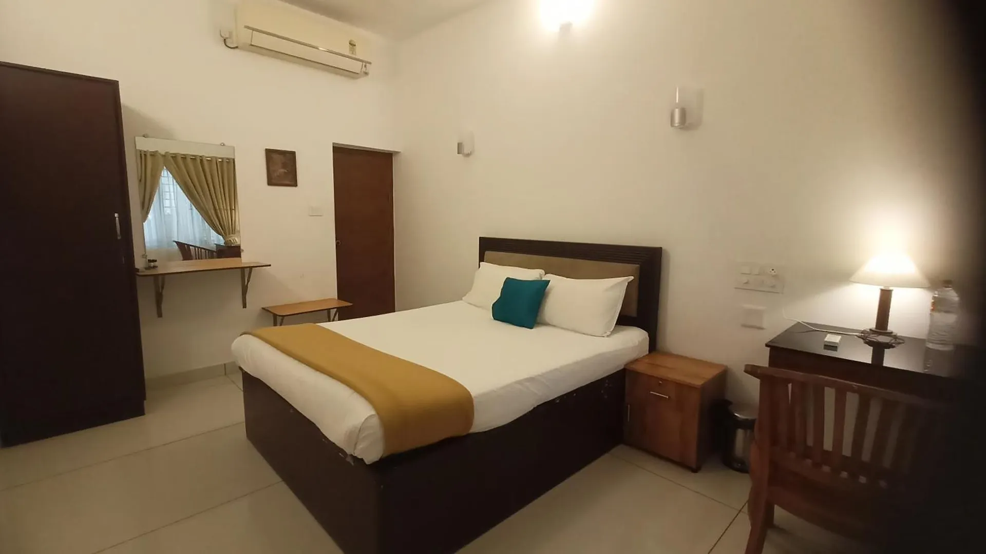 Konukevi Athirapilly On The Rocks Otel Athirappilly Hindistan