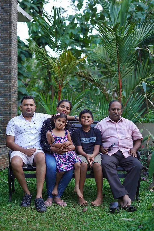 Gasthuis Athirapilly On The Rocks Hotel Athirappilly