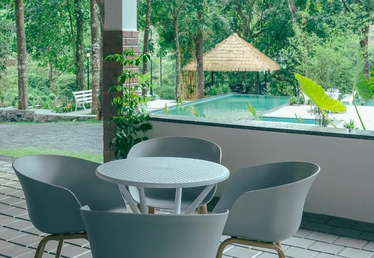 Gasthuis Athirapilly On The Rocks Hotel Athirappilly
